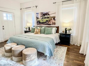 5 slaapkamers, een strijkplank/strijkijzer, wifi, beddengoed