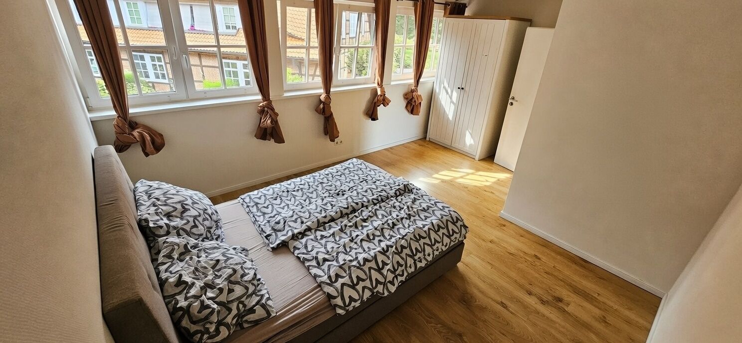 1 bedroom, desk, soundproofing, free WiFi