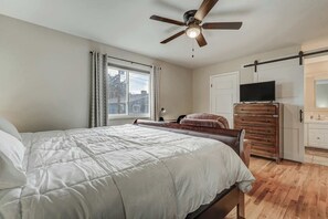 3 habitaciones, escritorio, tabla de planchar con plancha y wifi 