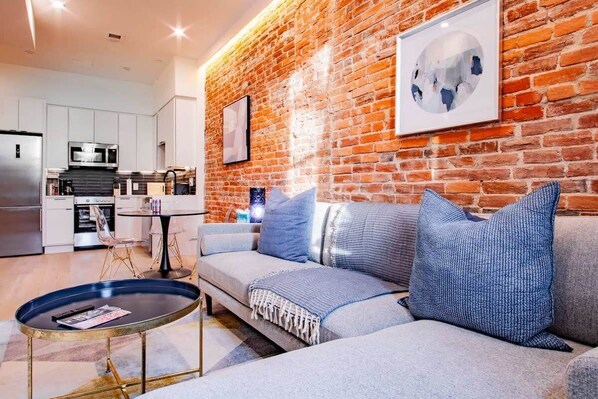 Fernseher, Arbeitsbereiche