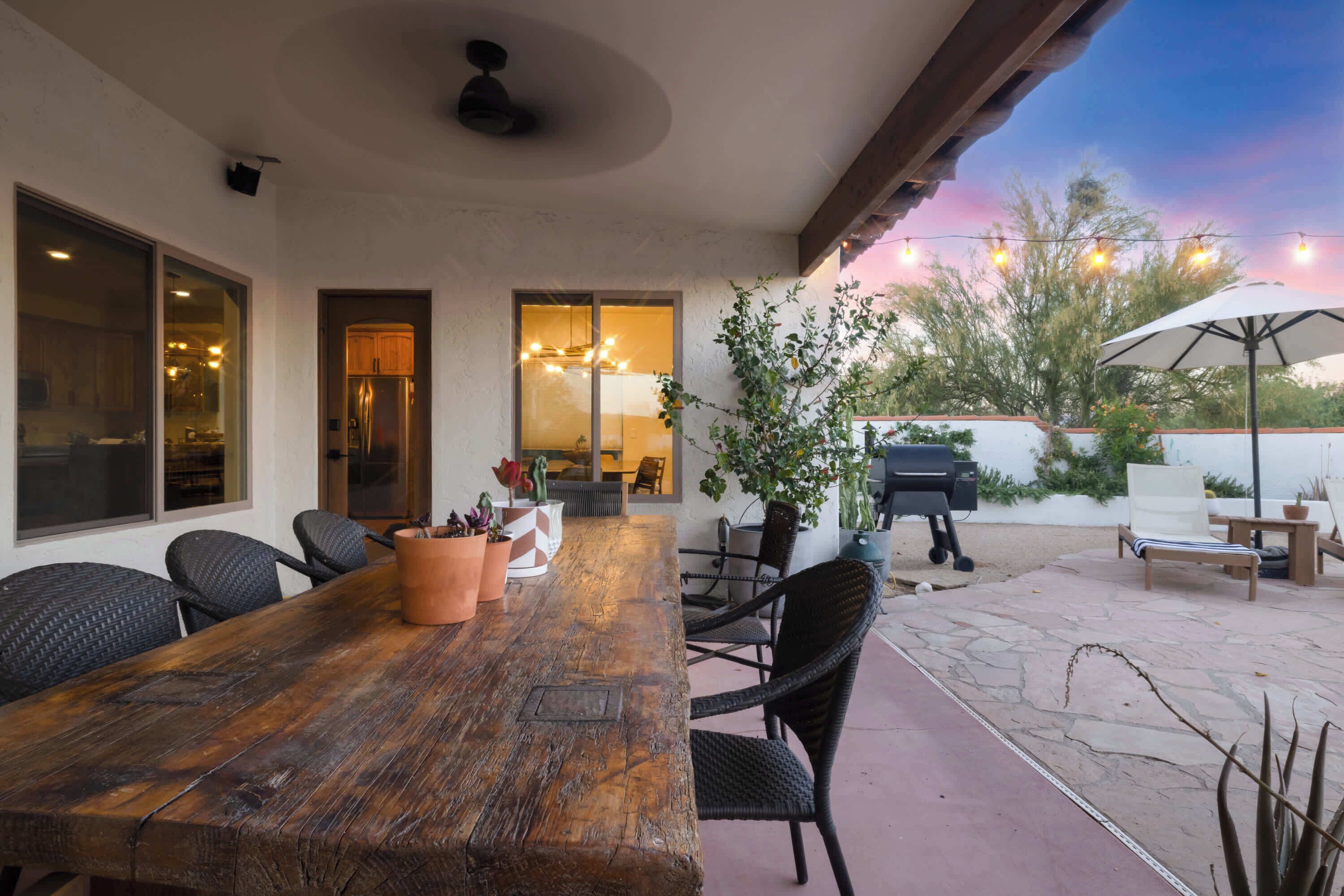 Outdoor dining