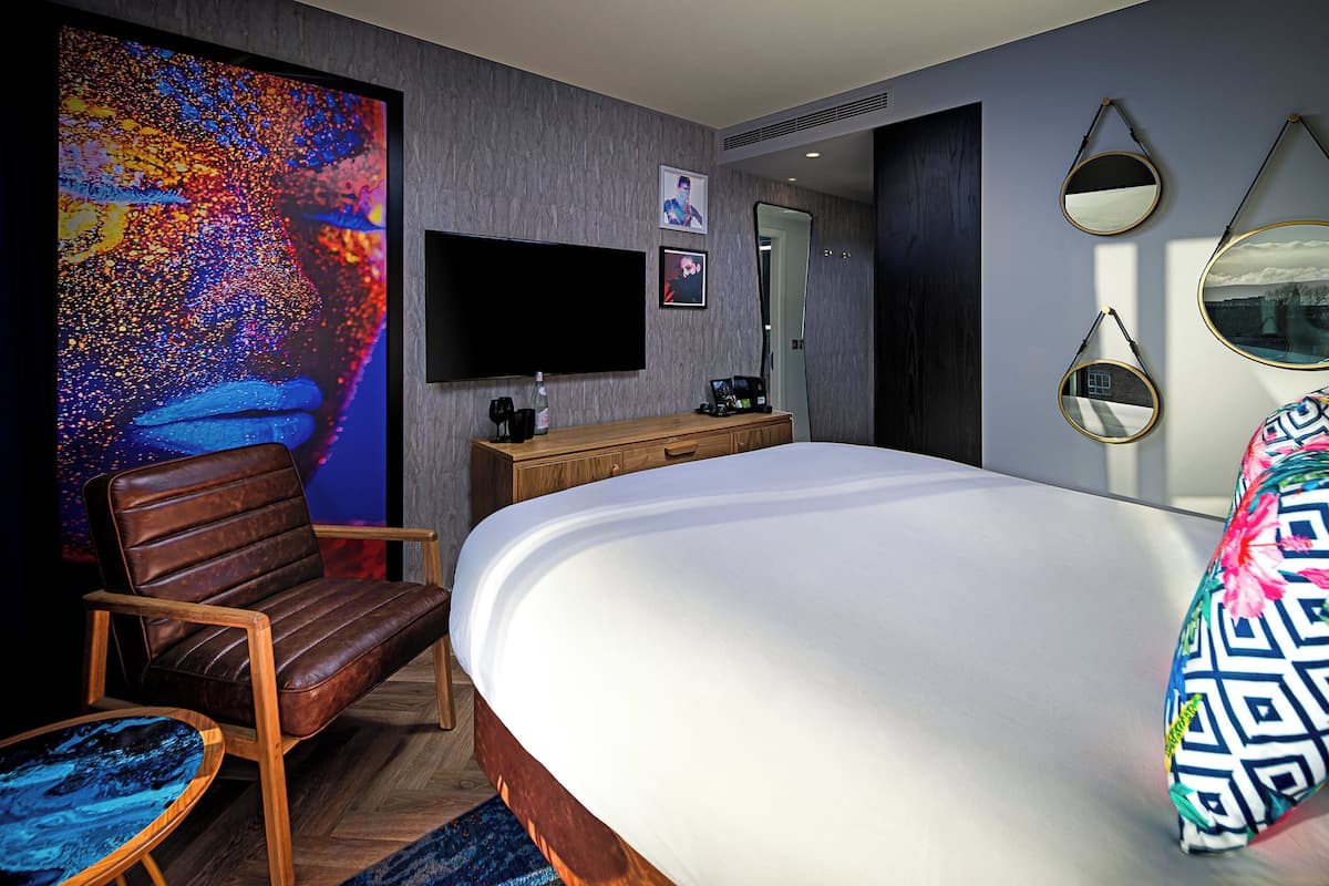 1 bedroom, minibar, in-room safe, iron/ironing board