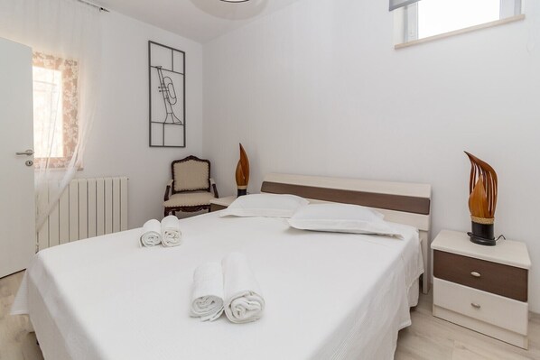 1 غرفة نوم وواي فاي وملاءات أسرّة