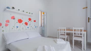2 Schlafzimmer, Zimmersafe, Schreibtisch, Bügeleisen/Bügelbrett
