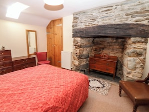 2 bedrooms, individually decorated, individually furnished, free WiFi - Ereiniog (Garndolbenmaen)