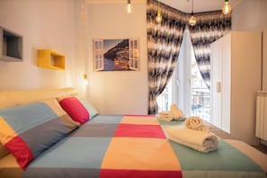 Double Room | Memory foam beds, free WiFi - Binario 56 Bed & Breakfast (Naples)