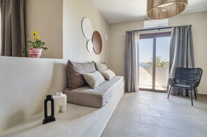 Apartment, 2 Bedrooms, Sea View | Soundproofing, free WiFi, bed sheets - Casa di Demezzo (Sitia)