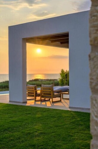 Luxury villa with Private infinity pool, sea view & sunset. Nobus Villas 2.