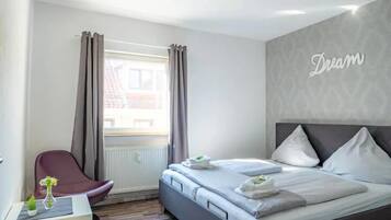 Apartemen Comfort | 2 kamar tidur, meja kerja, dan ruang kerja ramah laptop