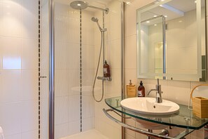 Hair dryer, towels