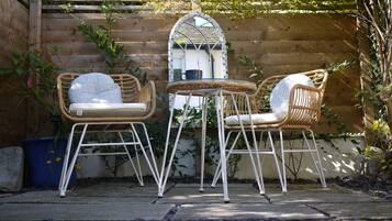 Cottage | Property grounds