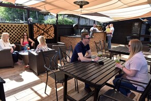 Exterior - The Windmill (Maidstone)