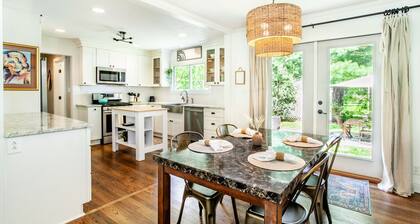 Cozy Creekside Rancher-Heart of Downtown Knoxville