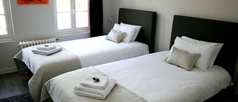 Appartement Confort | 1 chambre, rideaux occultants, fer et planche à repasser