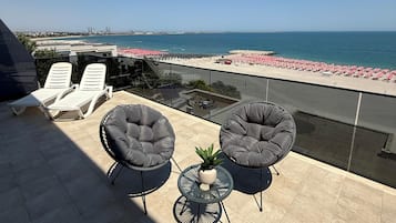 Luxury-Studio, Meerblick | 1 Schlafzimmer, Minibar, Schreibtisch, schallisolierte Zimmer
