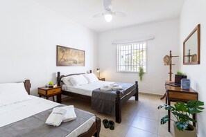 Villa | 5 bedrooms, in-room safe, individually decorated, individually furnished - Casa a 50m da Praia com Churrasqueira (Itanhaém)