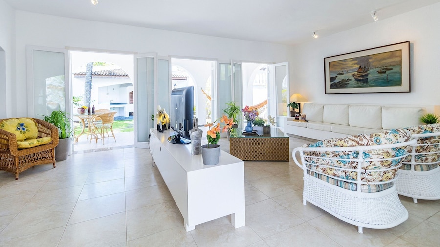 Casa a 50m da Praia com Churrasqueira