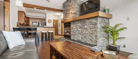 TV connectée, cheminée