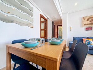 Dining - Sea view house with jacuzzi, Wi-Fi and Parking (El Carmoli)