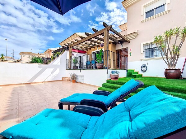 Terrace/patio - Sea view house with jacuzzi, Wi-Fi and Parking (El Carmoli)