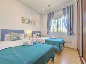 3 bedrooms, iron/ironing board, free WiFi, bed sheets