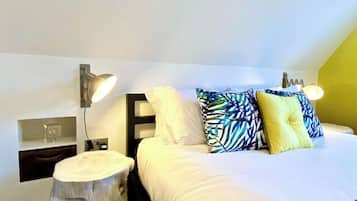 1 bedroom, iron/ironing board, internet, bed sheets