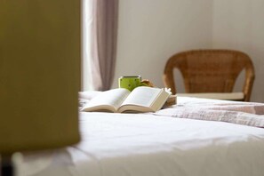 1 chambre, fer et planche à repasser, accès au Wi-Fi (inclus)