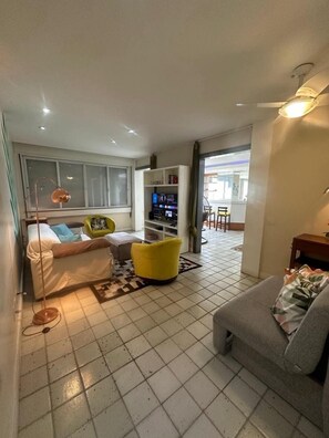 تلفزيون، مكتب