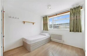 2 habitaciones, acceso a internet y ropa de cama