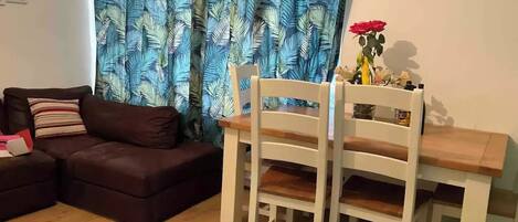 スマートテレビ、ステレオ