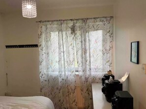 1 soverom, wi-fi (inkludert) og sengetøy