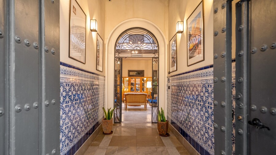 Casa Alhaja by Shiadu