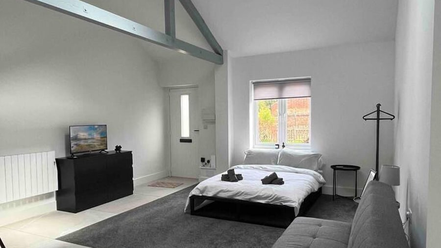 Remarkable 1-bed Studio in Downham Market