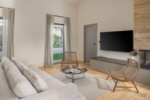 Villa | 3 bedrooms - Oliba in Bale With 3 Bedrooms and 3 Bathrooms (Bale)