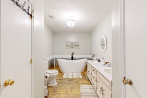 Hair dryer, towels