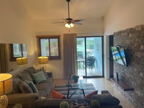 Smart TV - Lovely Condo In Playa del Coco! (Coco)