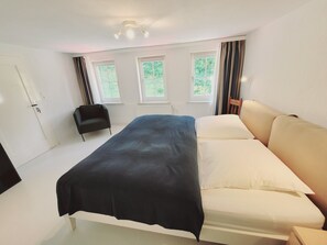 2 Schlafzimmer, Bügeleisen/Bügelbrett, kostenloses WLAN, Bettwäsche