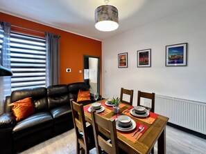 City Townhome | Living area - Birkin House (Nottingham)