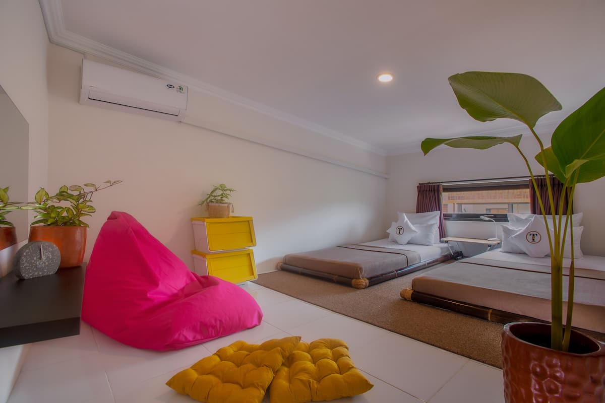 Family Cottage, 2 Bedrooms, Terrace, Courtyard Area | Blackout drapes, iron/ironing board (on request), WiFi (free)