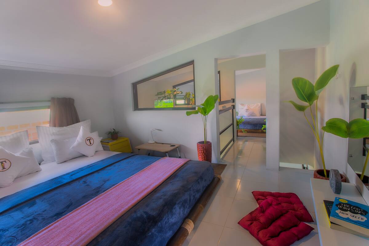 2 bedrooms, blackout curtains, iron/ironing board, free WiFi
