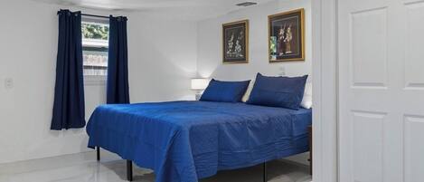 8 chambres, fer et planche Ă repasser, Wi-Fi, draps fournis