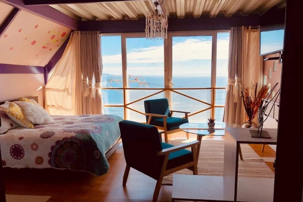 Superior appartement, uitzicht op oceaan | 1 slaapkamer, een kluis op de kamer, individueel gedecoreerd
