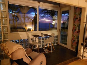 Deluxe Apartment, Ocean View | In-room safe, individually decorated, individually furnished, free WiFi