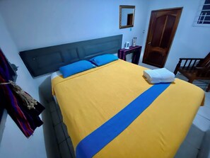 Comfort dubbelrum | Sängtillbehör av högsta kvalitet, arbetsyta för laptop och gratis wi-fi