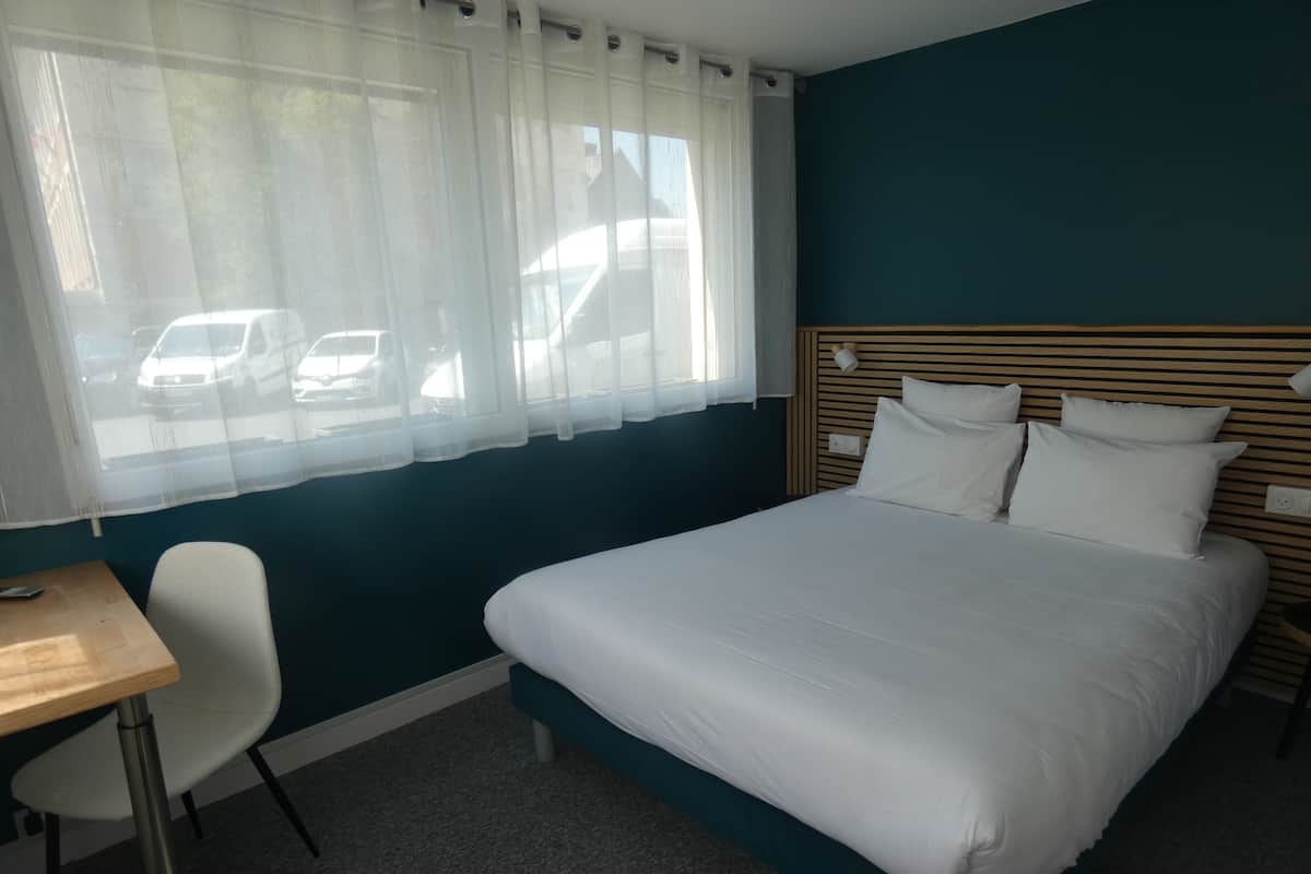Comfort Double Room | Individually decorated, desk, blackout curtains, iron/ironing board