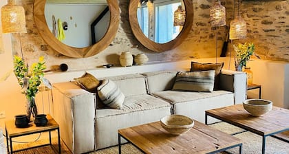 Villa Age with Fireplace