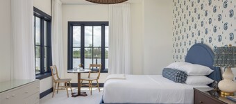 The George Hotel
