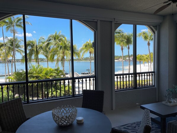 تناول الطعام