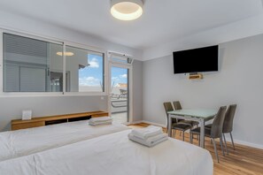 2 chambres, fer et planche Ă repasser, Wi-Fi, draps fournis
