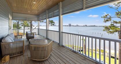 Lux Waterfront Home, Free Heated Pool, Hot Tub&Fire Pit, Pier/Boat Dock, Views!!